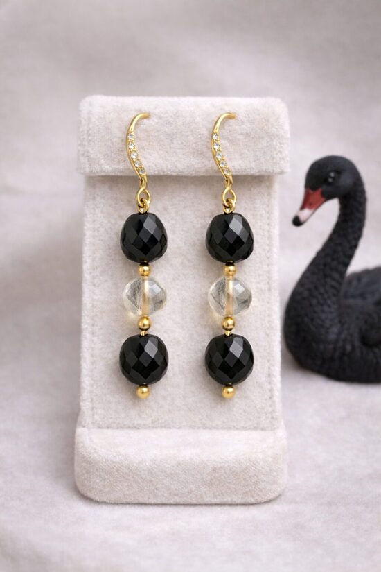 Dabīgo akmeņu auskari "Tumsas Grācija"